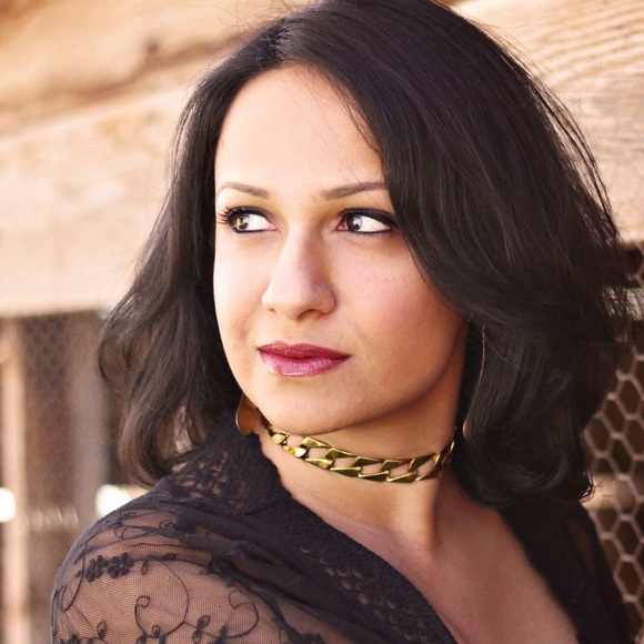 Twisted Silver Muscle Necklace - Picture 3 of 7